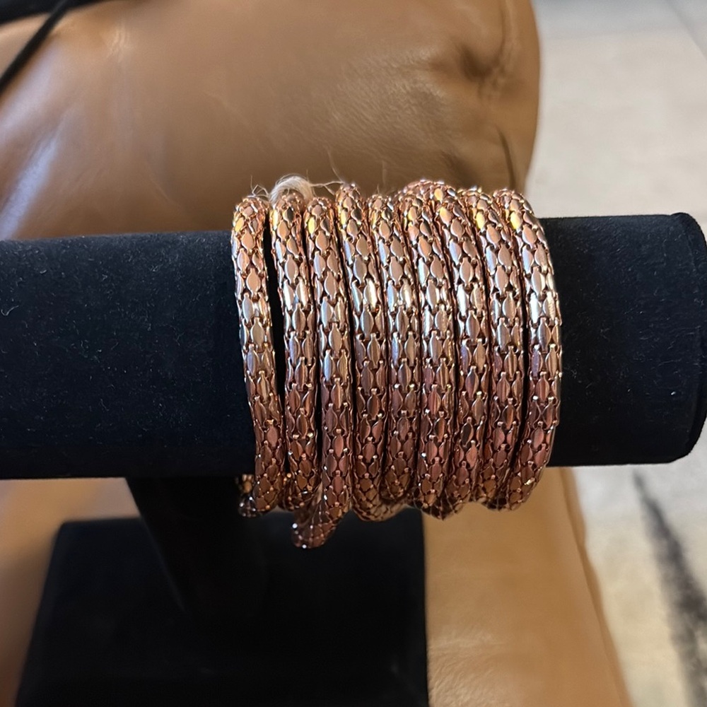 Elegant Rose Gold Bangle Set
